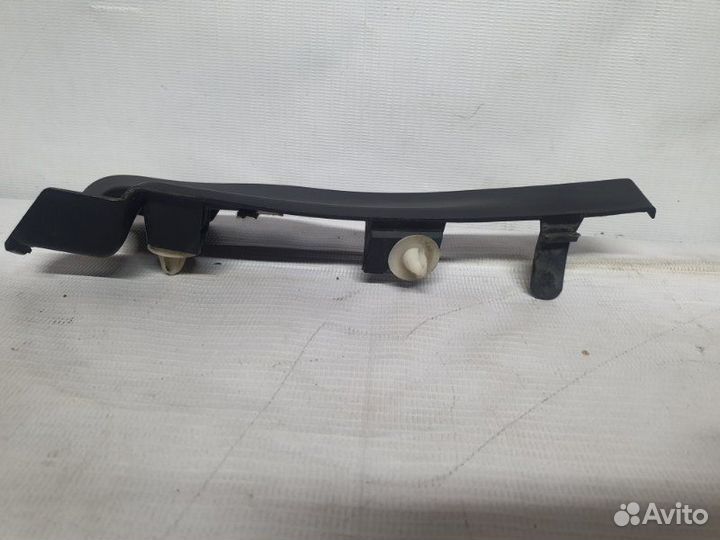 Накладка (петли капота) левая Рено Logan седан