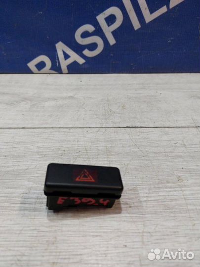 Кнопка включения аварийной сигнализации Bmw 525I