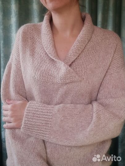 Свитер женский