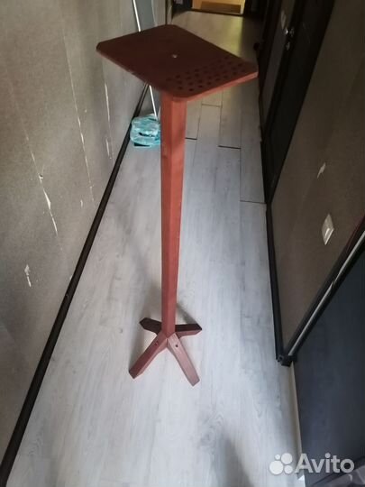 Стойка для проектора