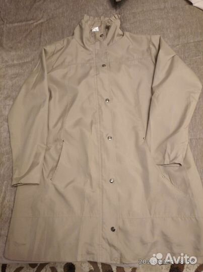 Плащ женский