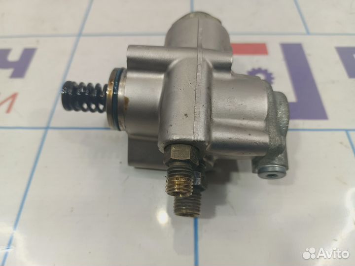 Насос (тнвд) бензиновый левый Audi Q7 (4L) 0791270