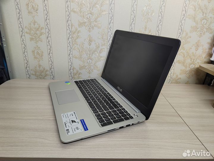 Мощный ноутбук Asus 15.6/SSD 500/core i3/видео 2гб