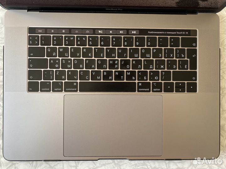 Macbook pro 15 2019 i9 16gb