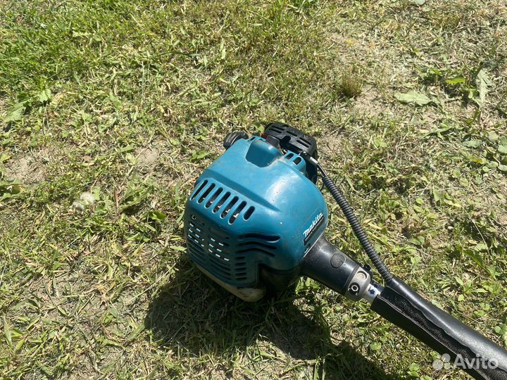 Мотокоса makita