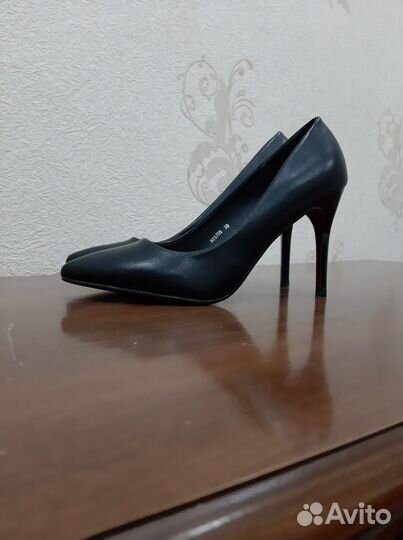 Туфли женские 39 размер новые