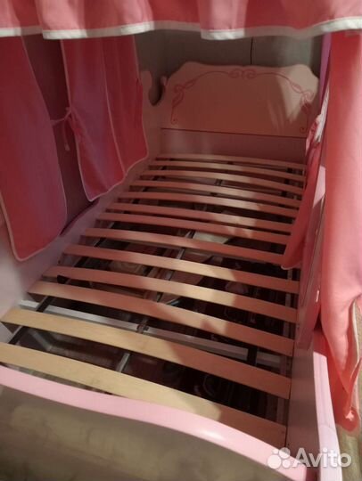 Детская кровать карета