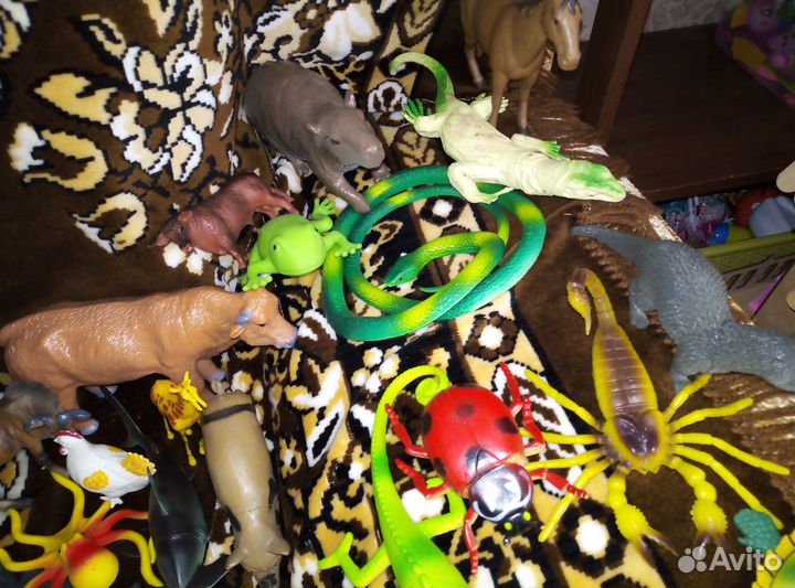 Коллекционные фигурки животных