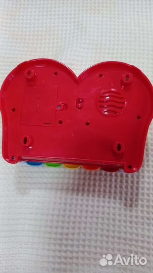 Музыкальная игрушка пианино с барабанами