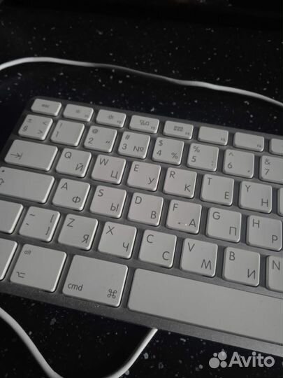 Клавиатура Apple