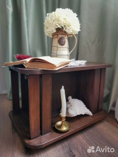 Тумбочка - журнальный столик