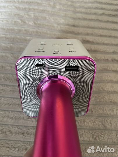 Микрофон Q7 Magic Karaoke c Bluetooth