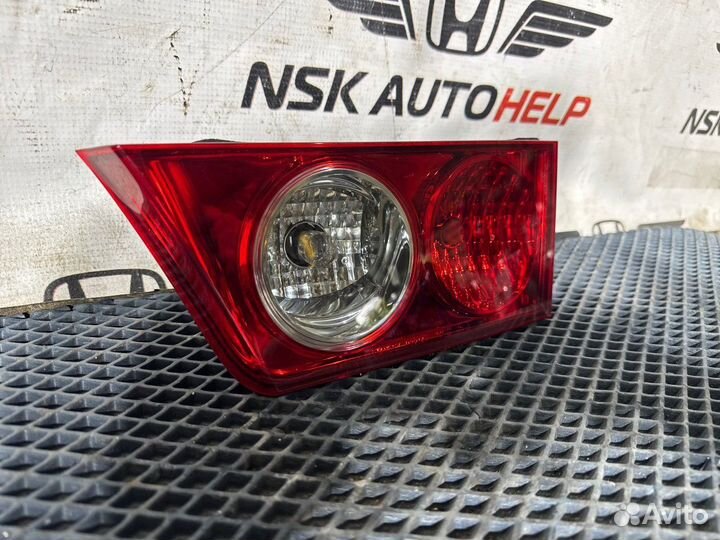 Стоп в крышку багажника правый Honda Accord CL9