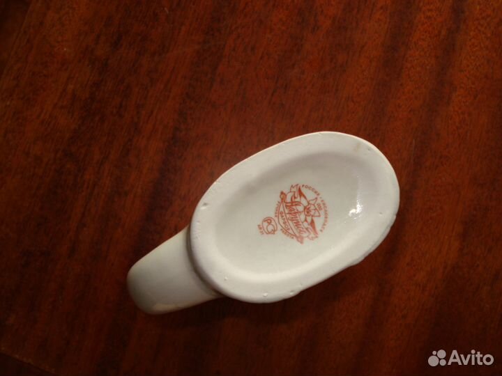 Кувшин-поилка, ручной работы