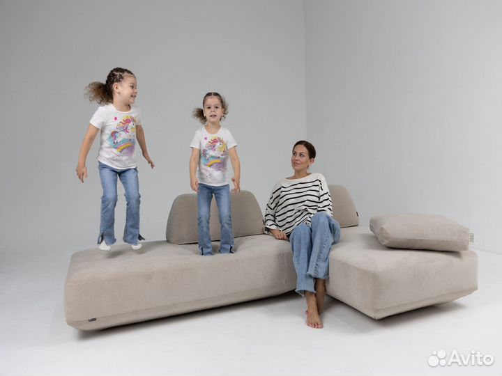 Диван со спальным местом 4400х1800 мм