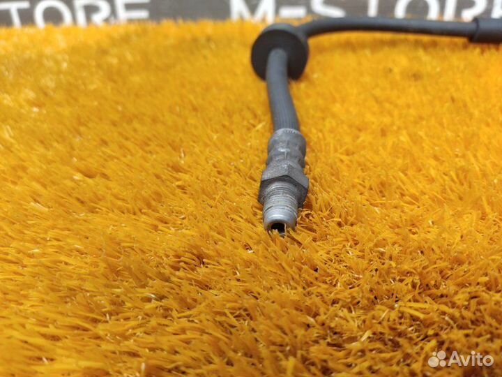 Шланг тормозной задний правый Volkswagen Passat B7