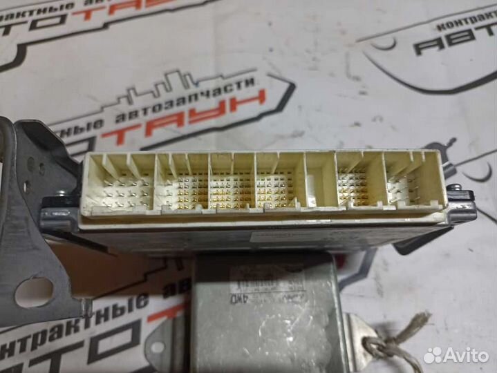 Блок EFI toyota 2ZR-FAE isis ZGM10G ZGM10W 8966144