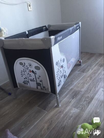 Манеж детский складной