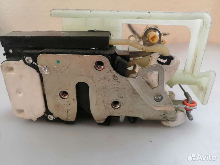 Замок задней правой двери Brilliance V5