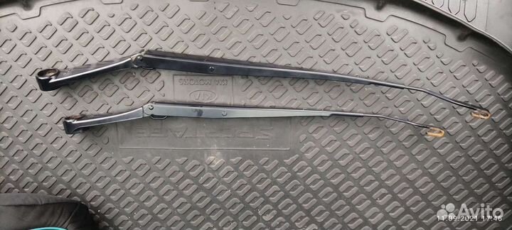 Рычаг стеклоочистителя