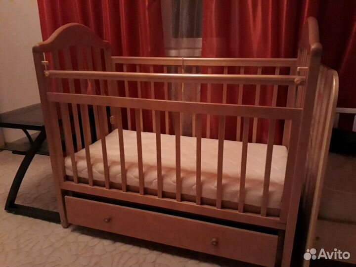 Кроватка детская