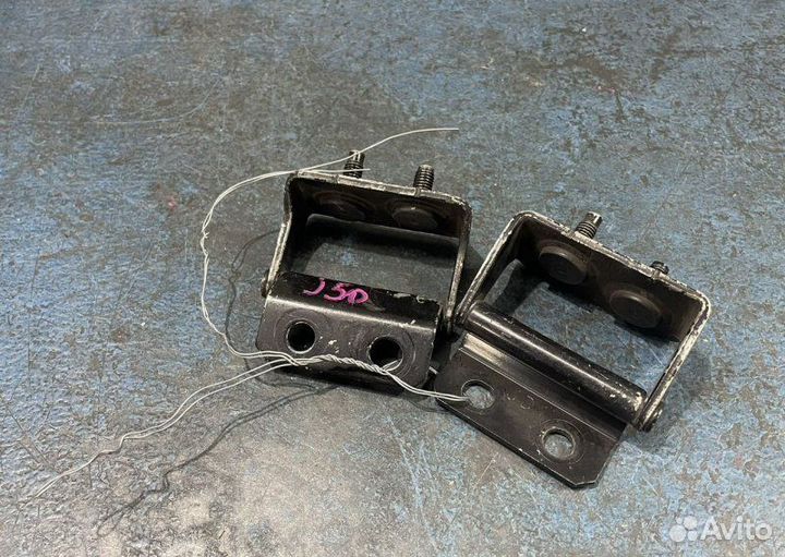 Петли багажника Infiniti Ex J50