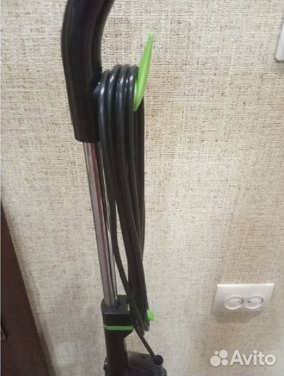 Вертикальный пылесос