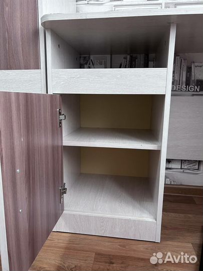 Школьный уголок