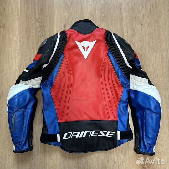 Мотокуртка кожаная Dainese Avro 4, размер 42-44