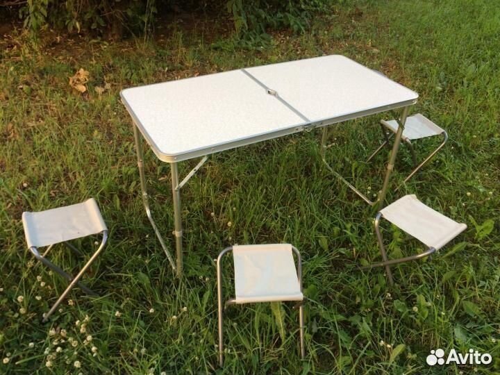 Складной стол + стулья