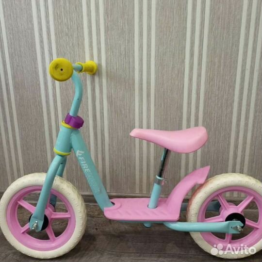 Беговел, колеса 12