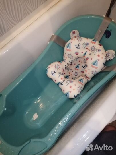 Ванночка для купания с горкой