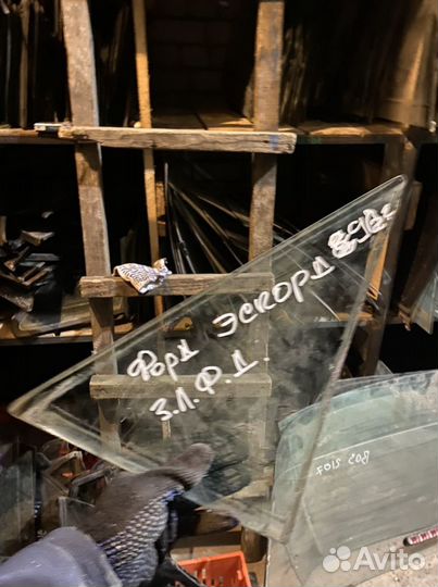 Форточка задняя левая ford escord 5