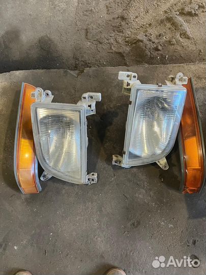 Оптика на Hiace LH178