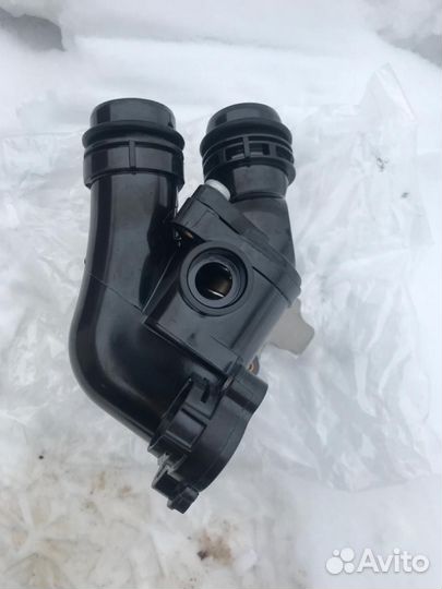 Насос охл. жидкости в корпусе с термостатом VAG