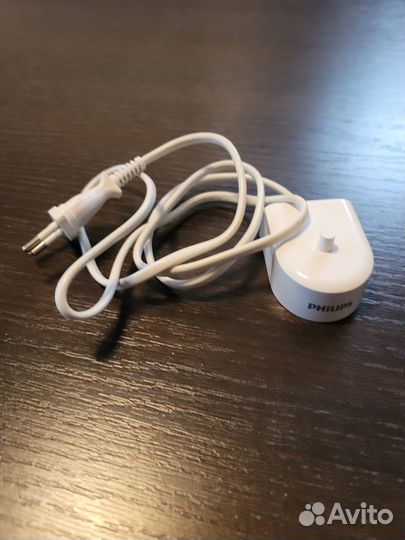 Зарядное устройство для зубной щетки philips