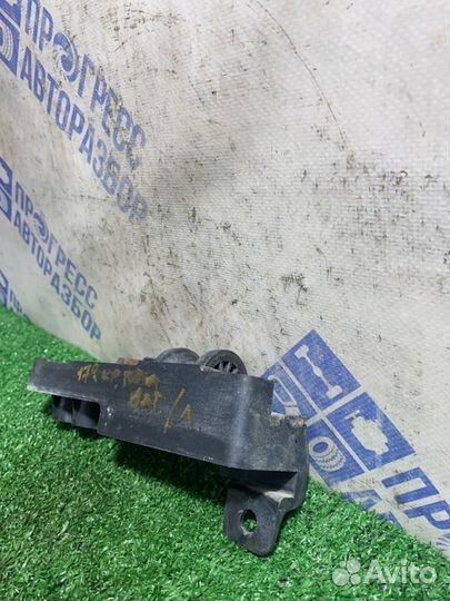 Кронштейн задний левый Bmw X5 кроссовер 3.0 M54