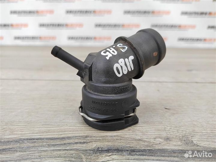 Фланец системы охлаждения skoda Octavia A5 1Z Б7