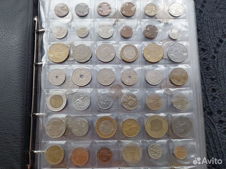 Альбом с монетами. Возможен торг