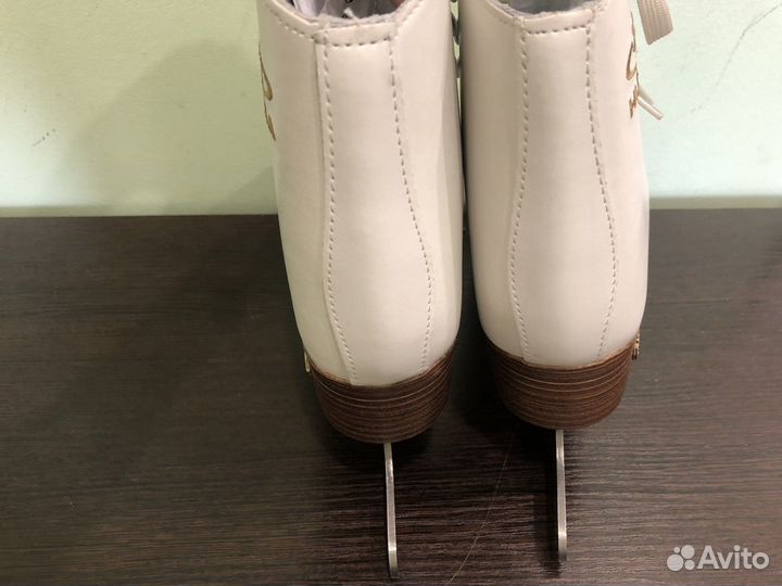 Коньки финурные Hudora 36 p 225