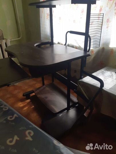 Компьютерный стол - парта