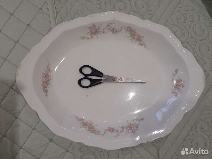 Фарфоровое блюдо большое