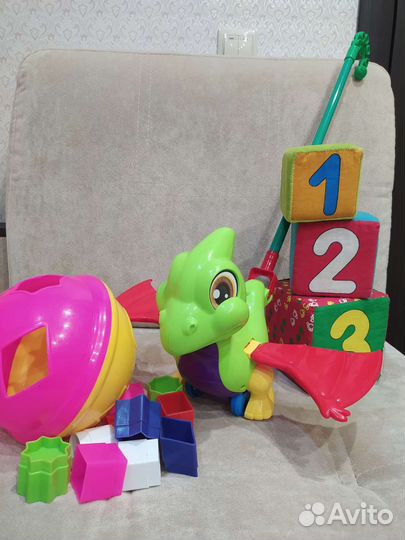 Развивающие игрушки