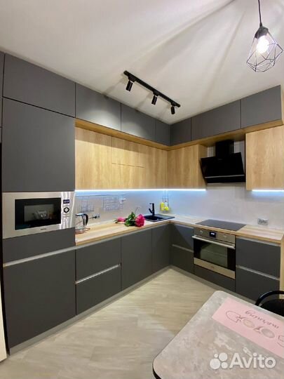 Прямой Кухонный гарнитур на заказ в Челябинске