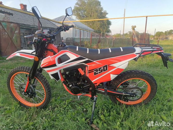Мотоцикл кросс эндуро 250
