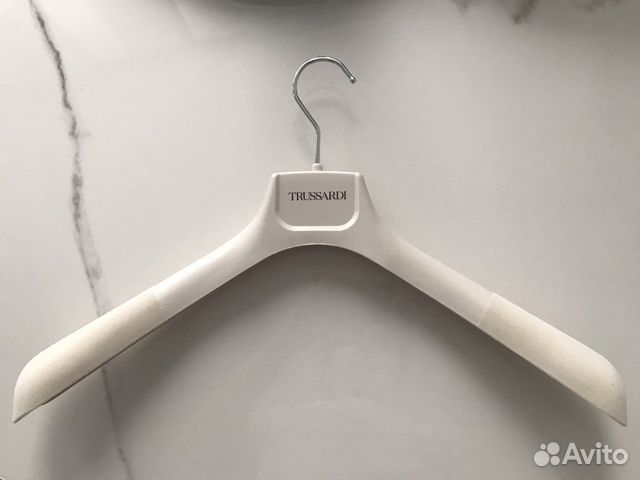 Вешалки плечики брендовые фирменные