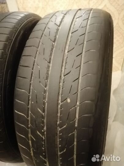 Toyo DRB 215/50 R17 91V