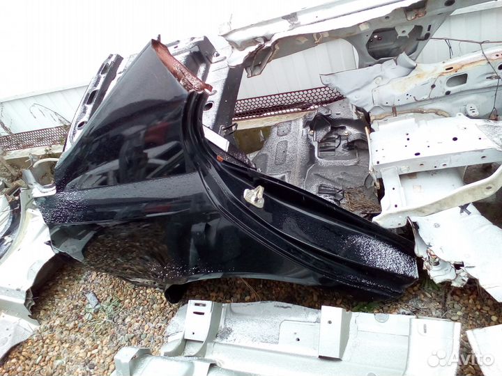 Заднее правое крыло на Geely EC 7,Джили Эмгранд се