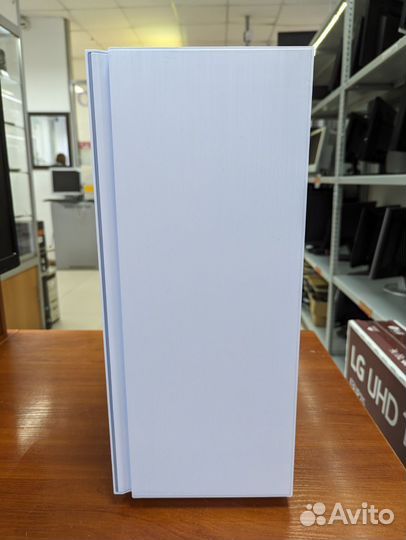 Корпус для компьютера Белый