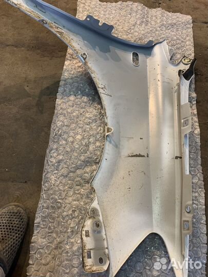 Крыло на volkswagen polo